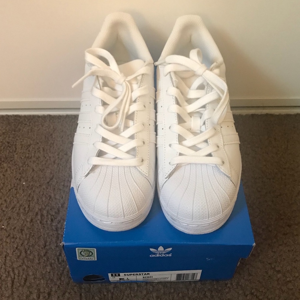 Adidas Superstar/ Shelltoe